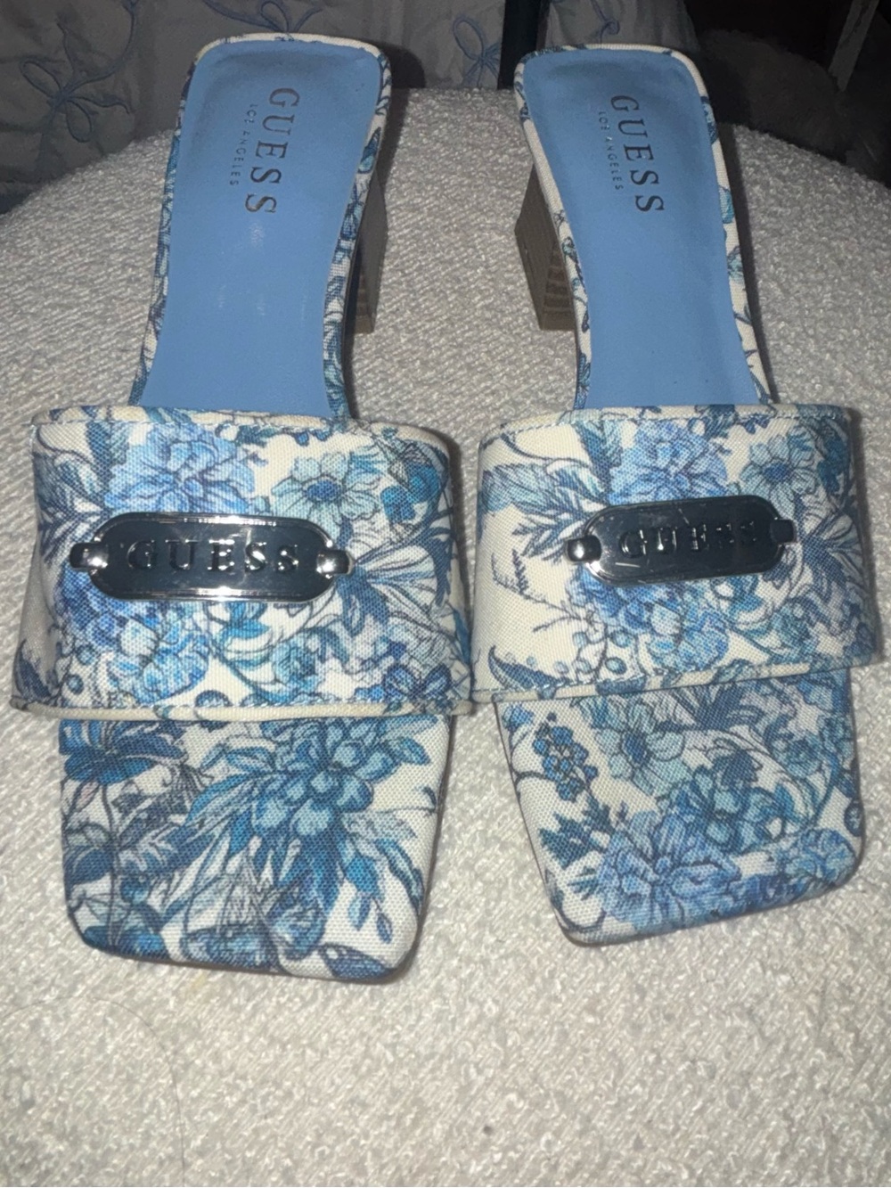 GUESS Blue and White Floral Slide Mules